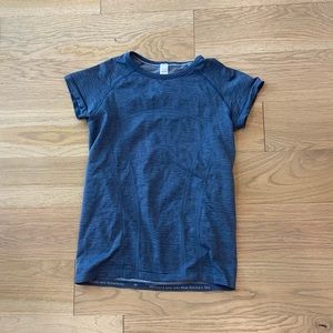 Ivivva fitted shirt